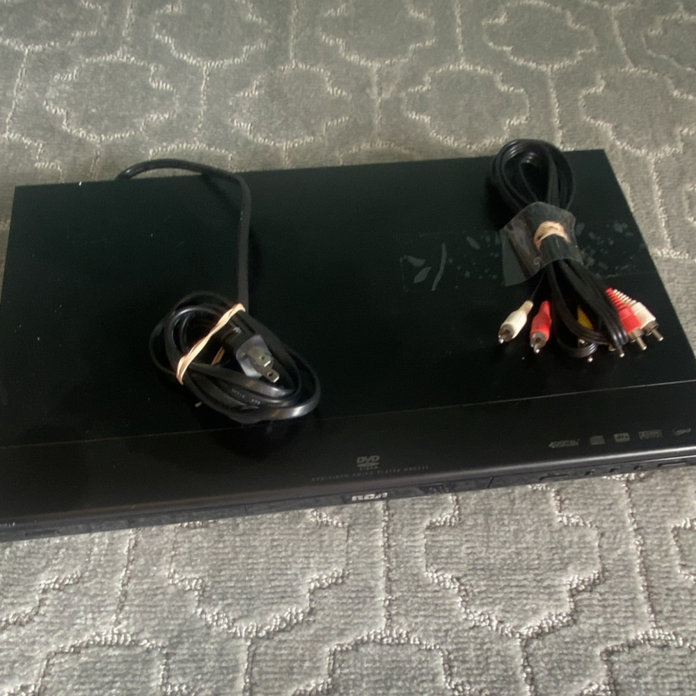 RCA DRC233N DVD Player Black w/ Power Cord & RCA A/V Cable, Composite RCA